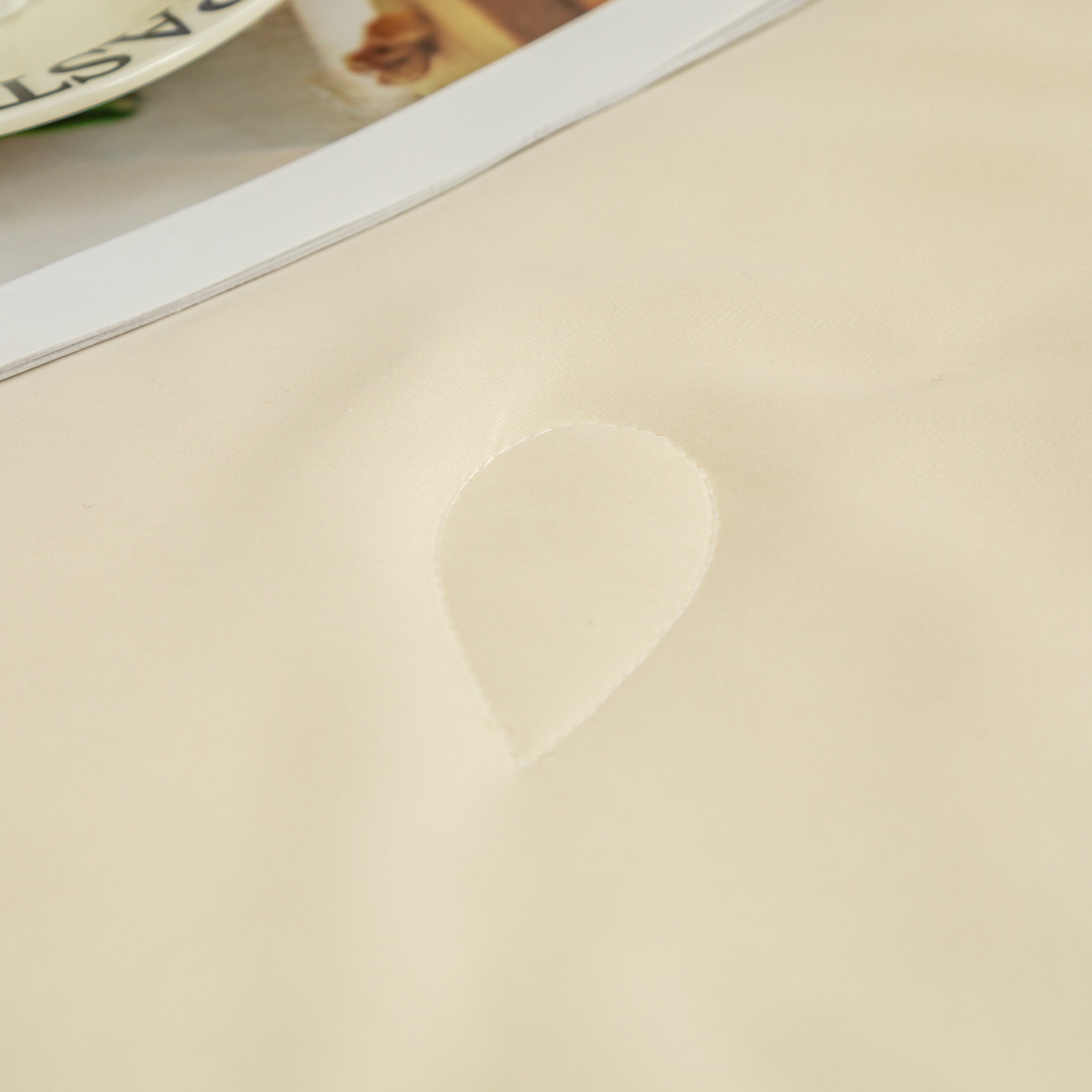 MeiLun Home Silken Mist Summer Duvet – Silk Cream – SKU image